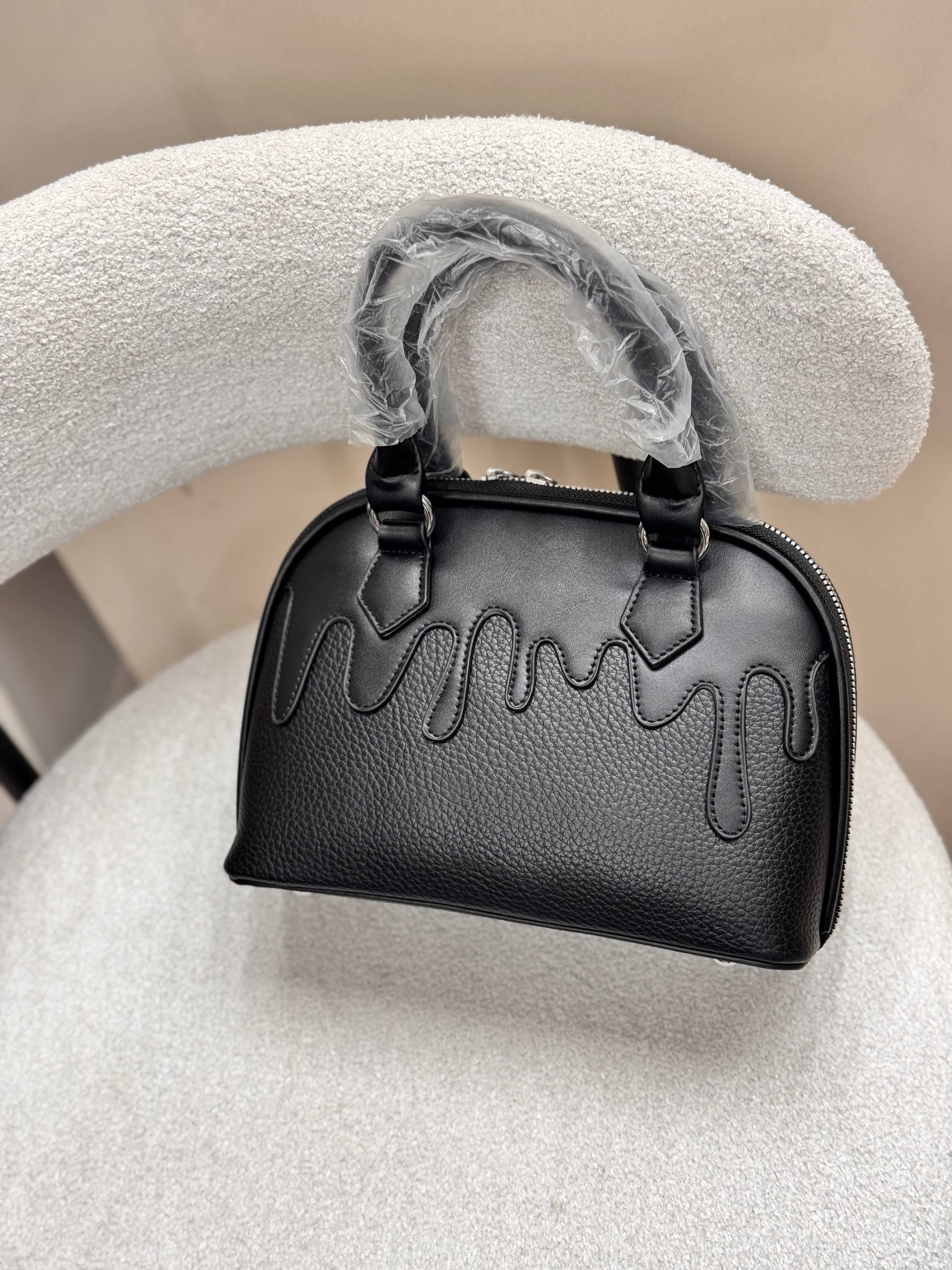 کیف وارداتی کد ۱۹