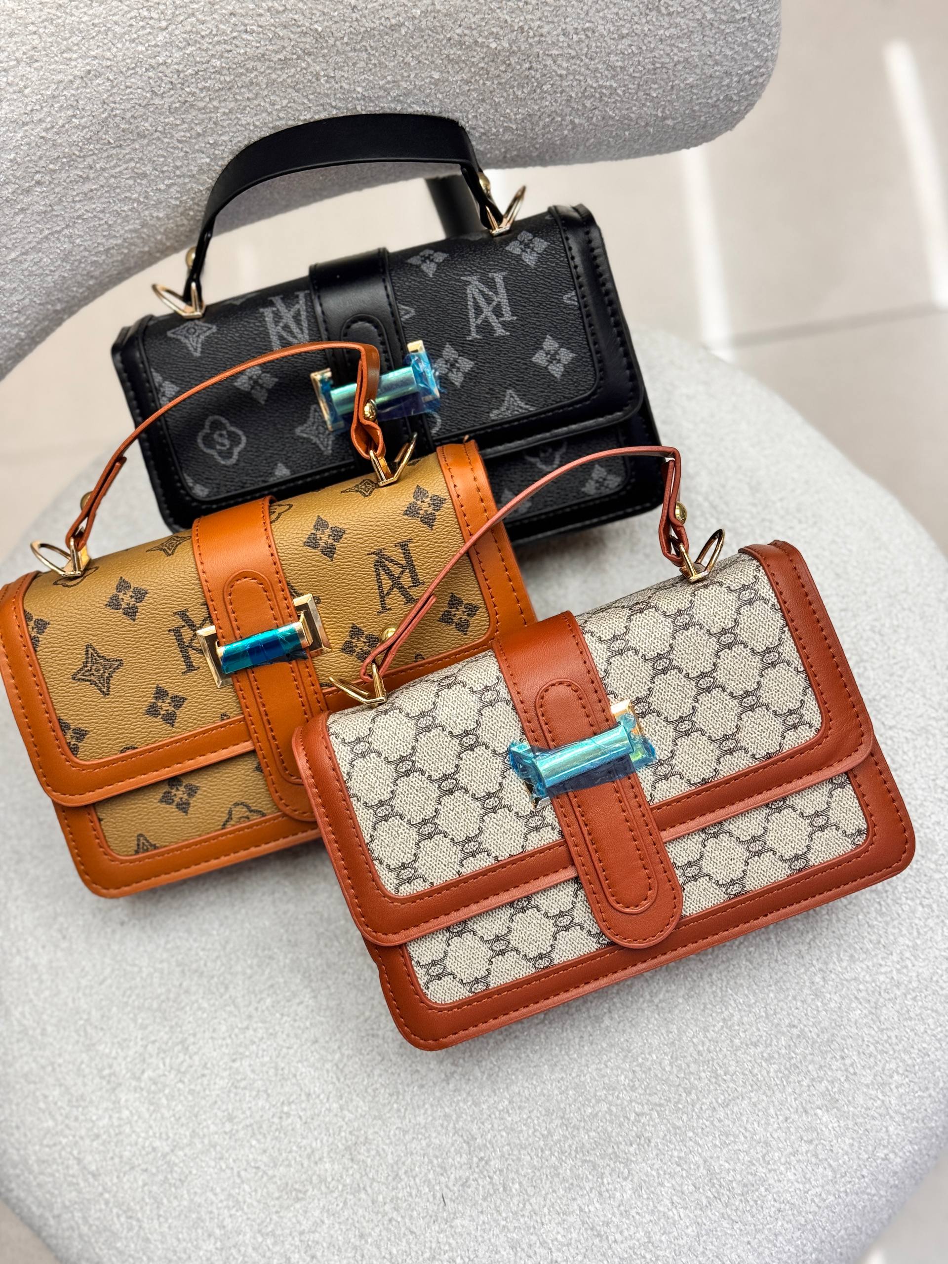 کیف وارداتی کد ۱۸