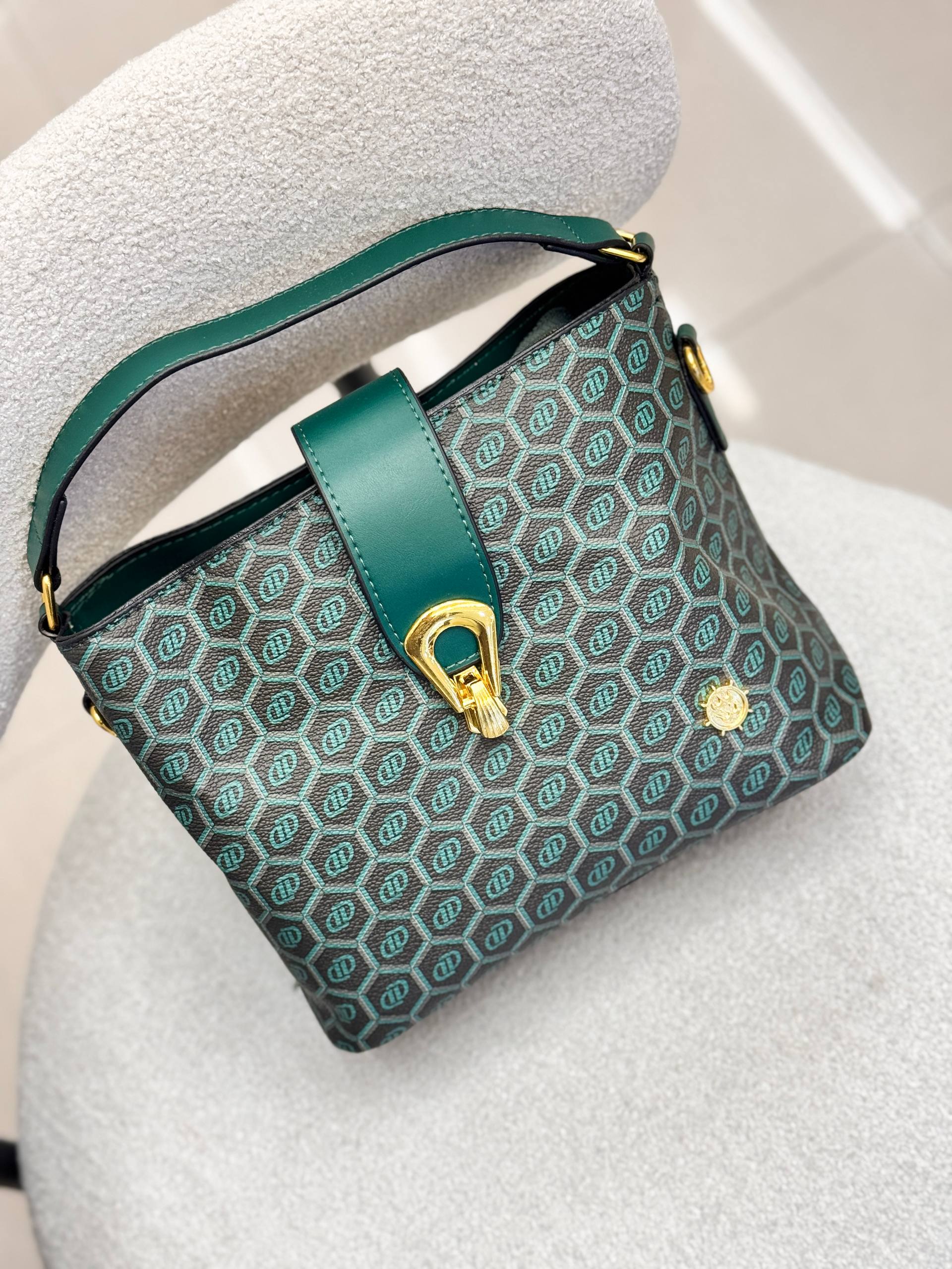 کیف وارداتی کد ۱۱